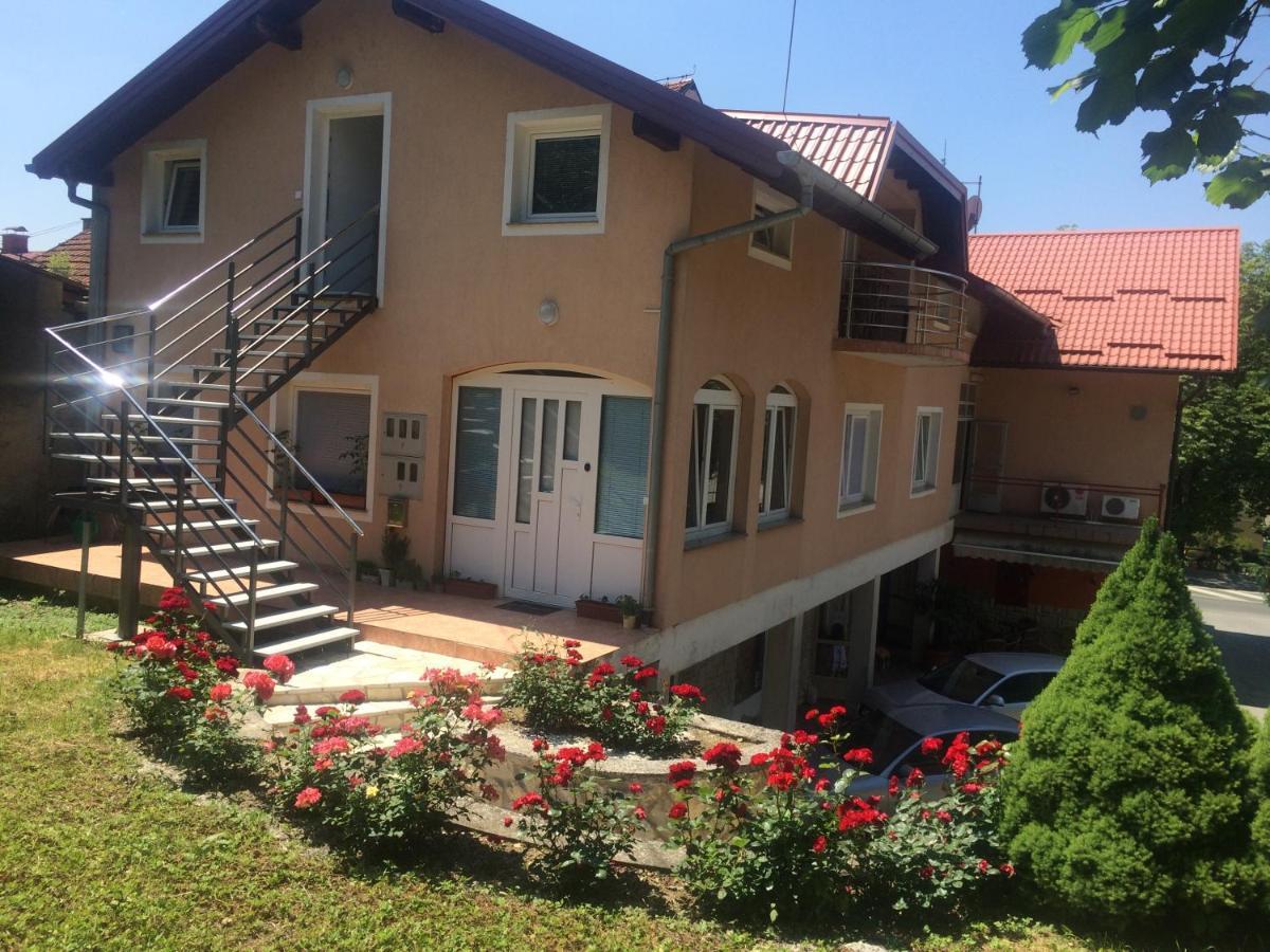 Hostel Jedvaj 克拉皮纳 外观 照片
