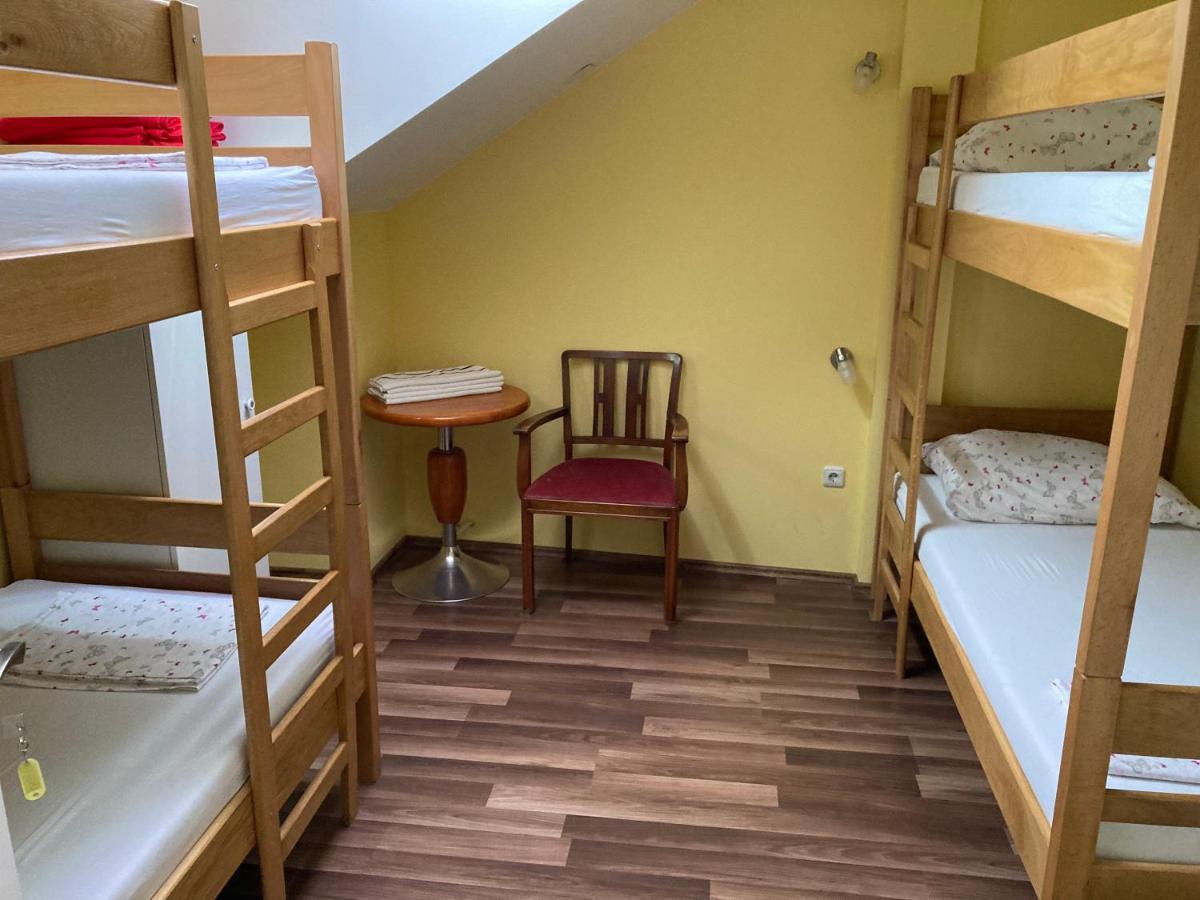 Hostel Jedvaj 克拉皮纳 外观 照片
