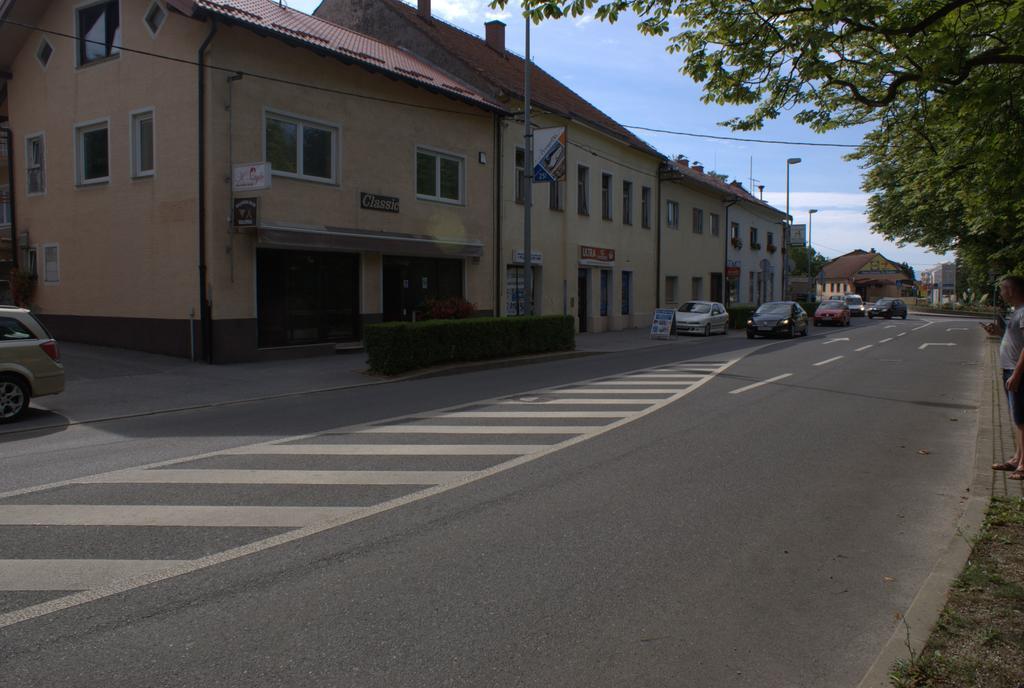 Hostel Jedvaj 克拉皮纳 外观 照片