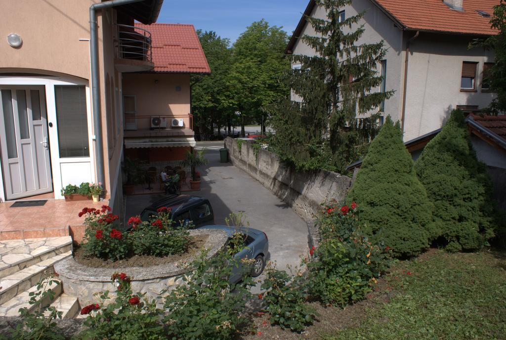 Hostel Jedvaj 克拉皮纳 外观 照片