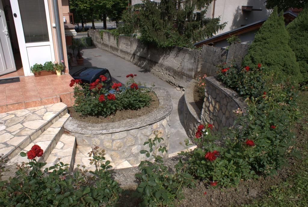 Hostel Jedvaj 克拉皮纳 外观 照片